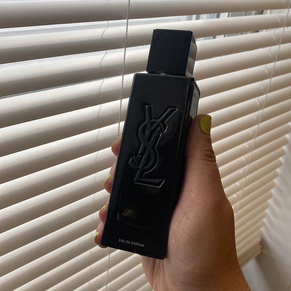 NIB Yves Saint Laurent MYSLF Eau de Parfum 2 fl oz - Picture 6 of 8